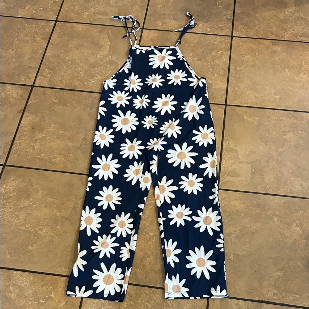 Floral Jumpsuit with Daisy Print